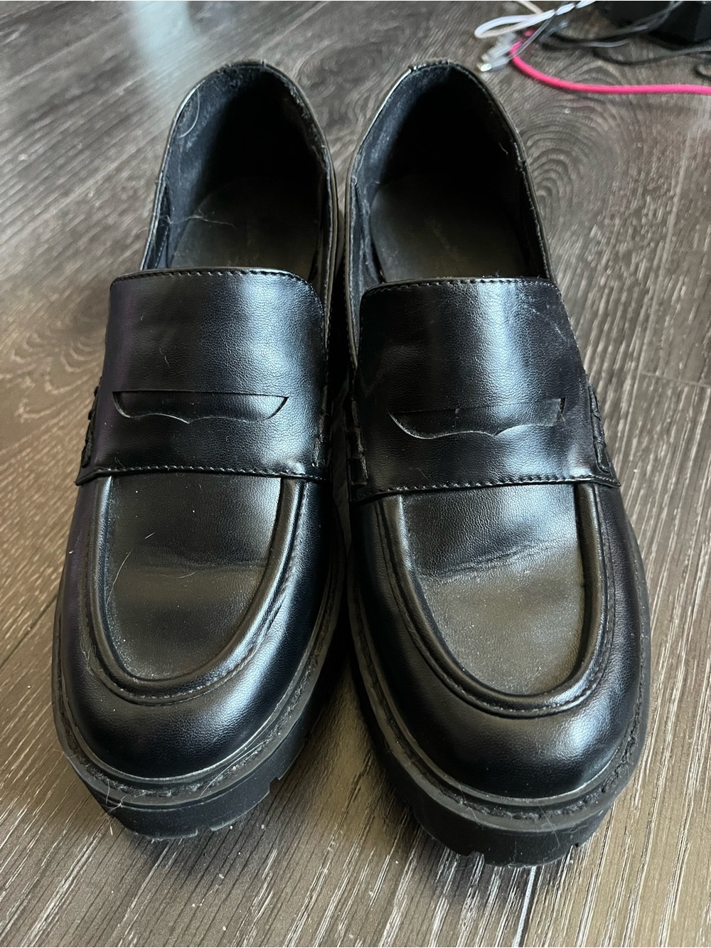 Universal Thread Black Leather Slip-On Penny Loafers